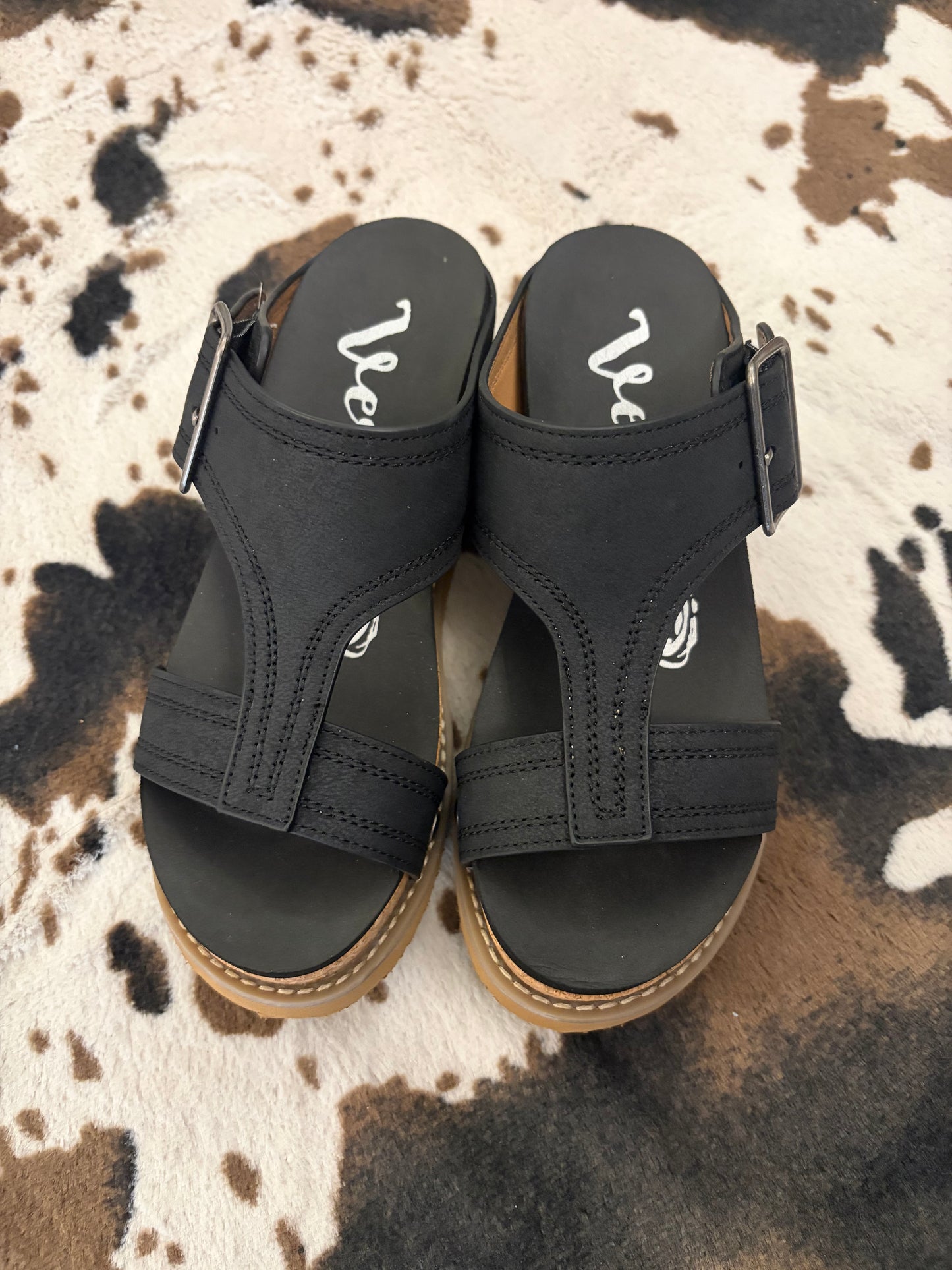 Elevate Slip on Wedge