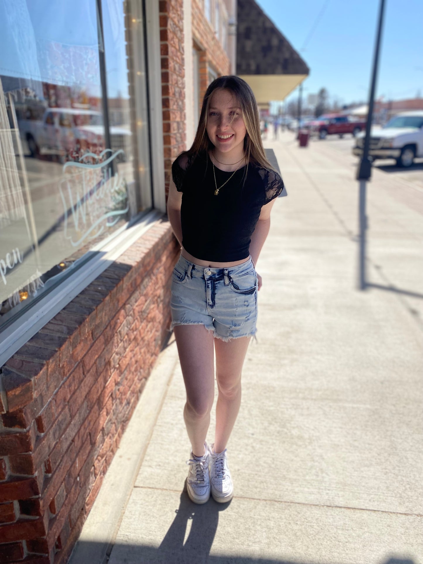 Elis Floral Lace Crop Top