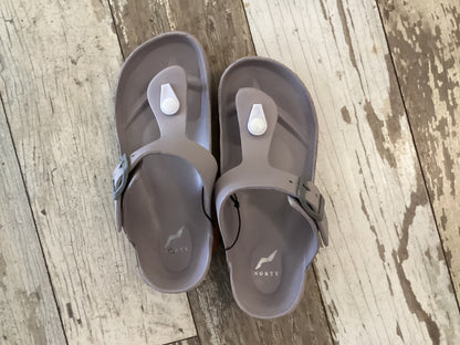 Women’s Clog/Flip Flops in Warm Grey