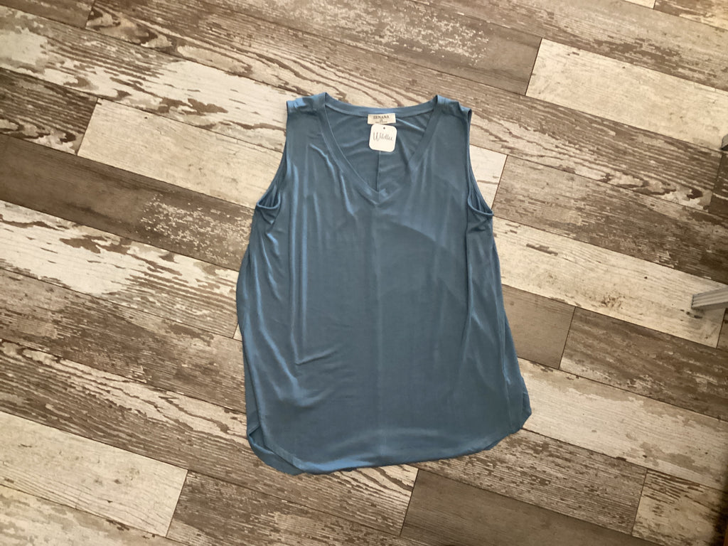 Sleeveless blue grey tank