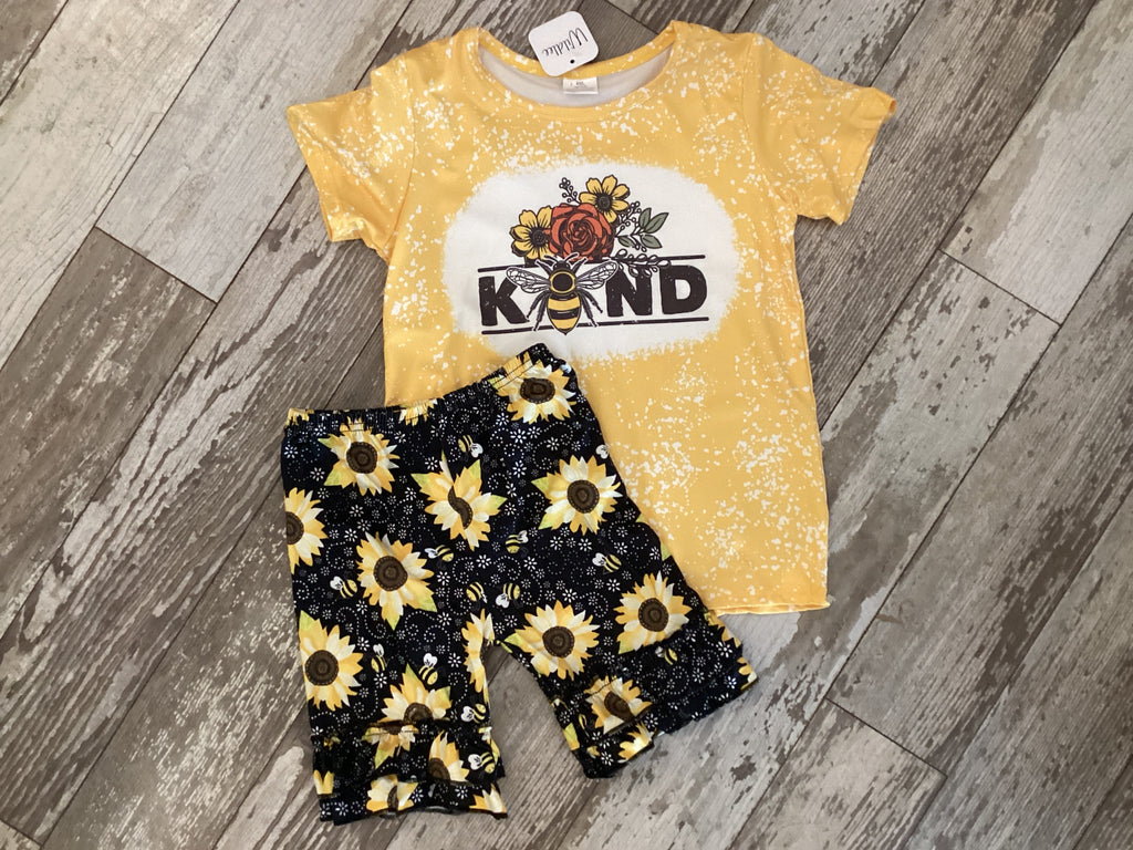 Bee kind shirt sunflower shorts